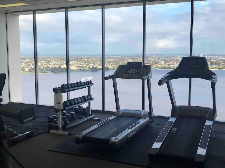 In The City Perth 1B1B Pool And Nice View Bagian luar foto