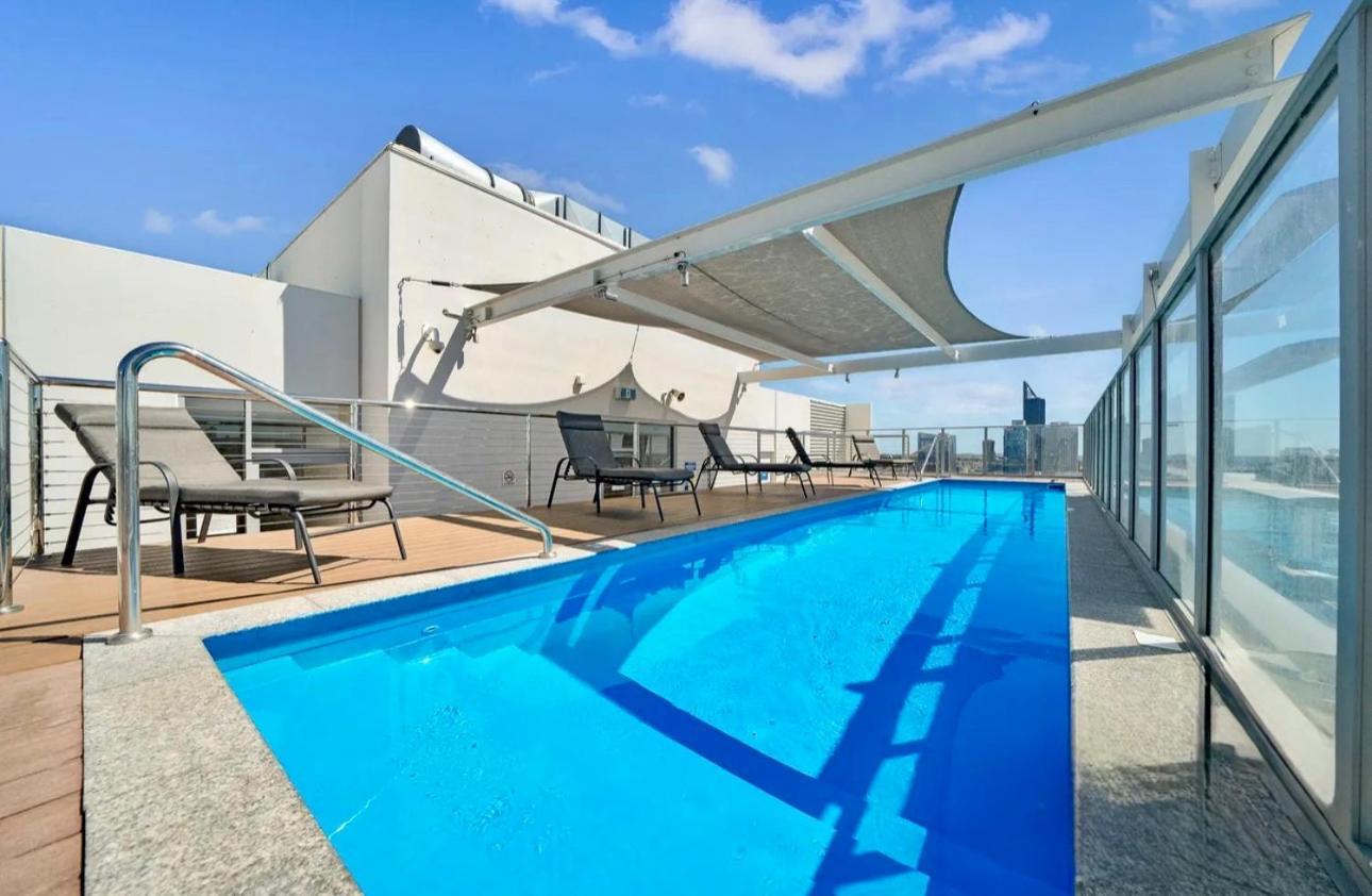In The City Perth 1B1B Pool And Nice View Bagian luar foto